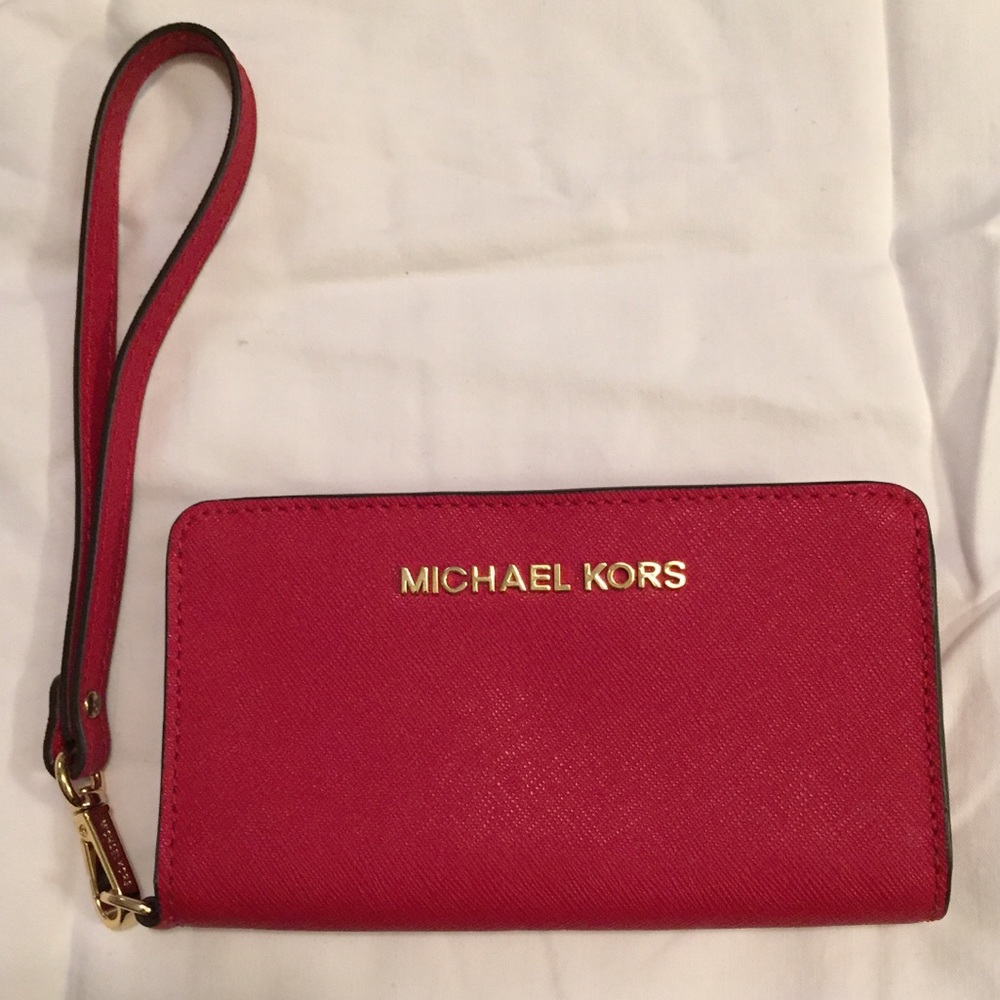 Michael Kors Jetset smartphone wristlet